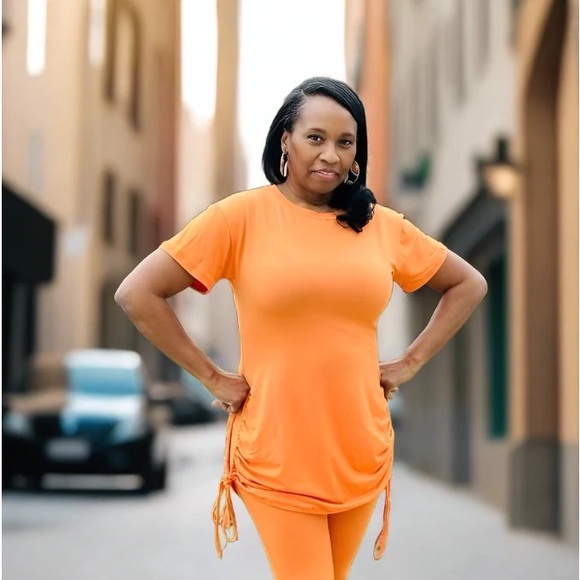 Swaggy Orange Leggings Set - Picture 3 of 3